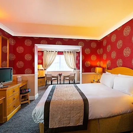 Bellbridge House 3*