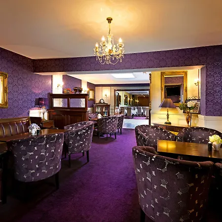 Bellbridge House 3*