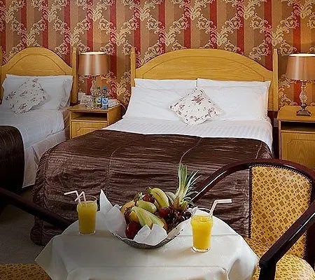 Bellbridge House 3*