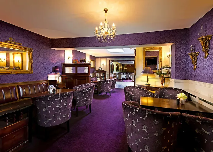 Bellbridge House 3*