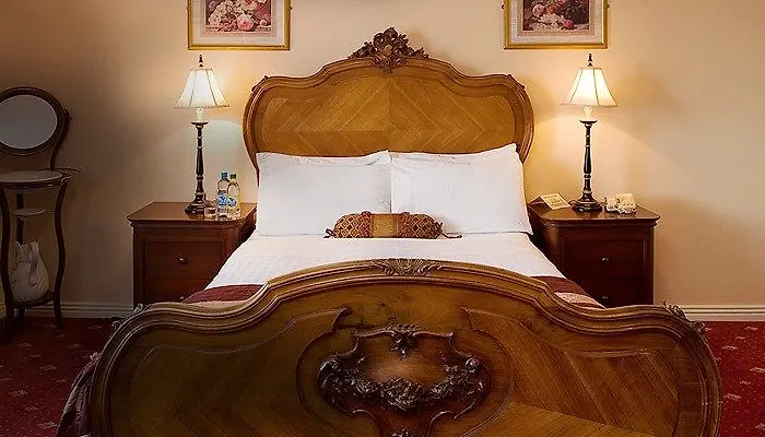 Bellbridge House Hotel 3*